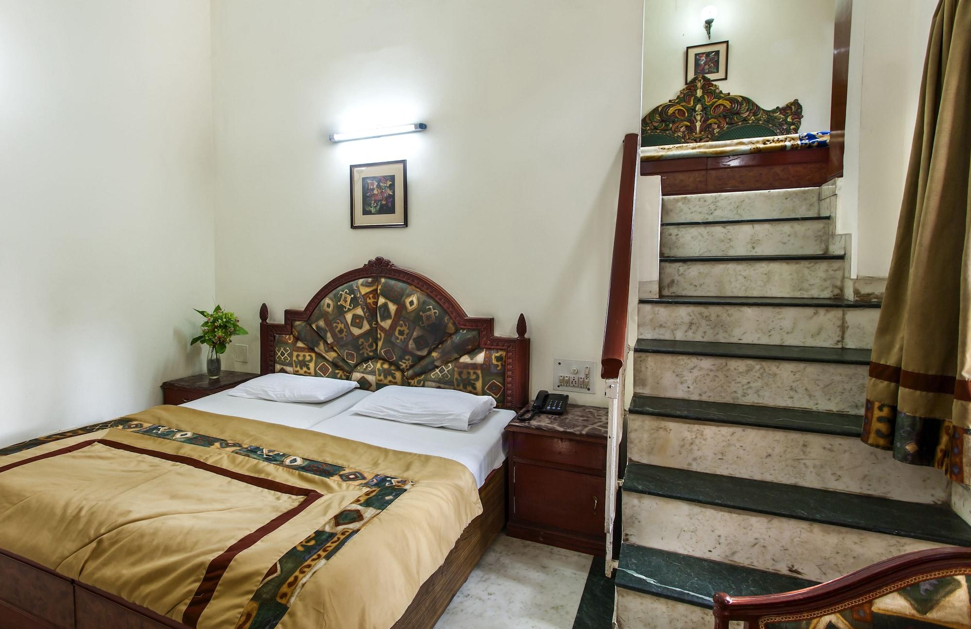 Hotel Sunshine Delhi  Exterior photo