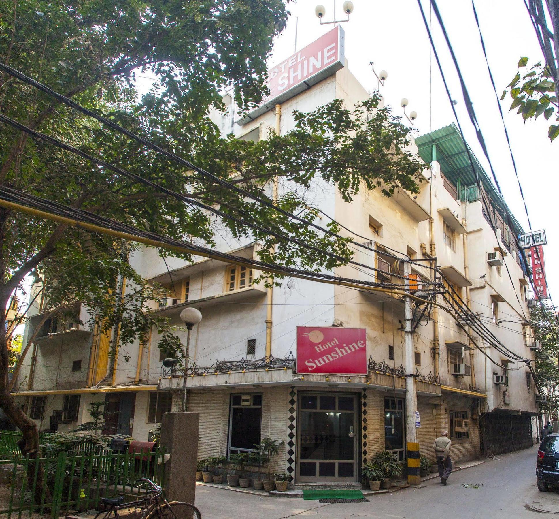 Hotel Sunshine Delhi  Exterior photo