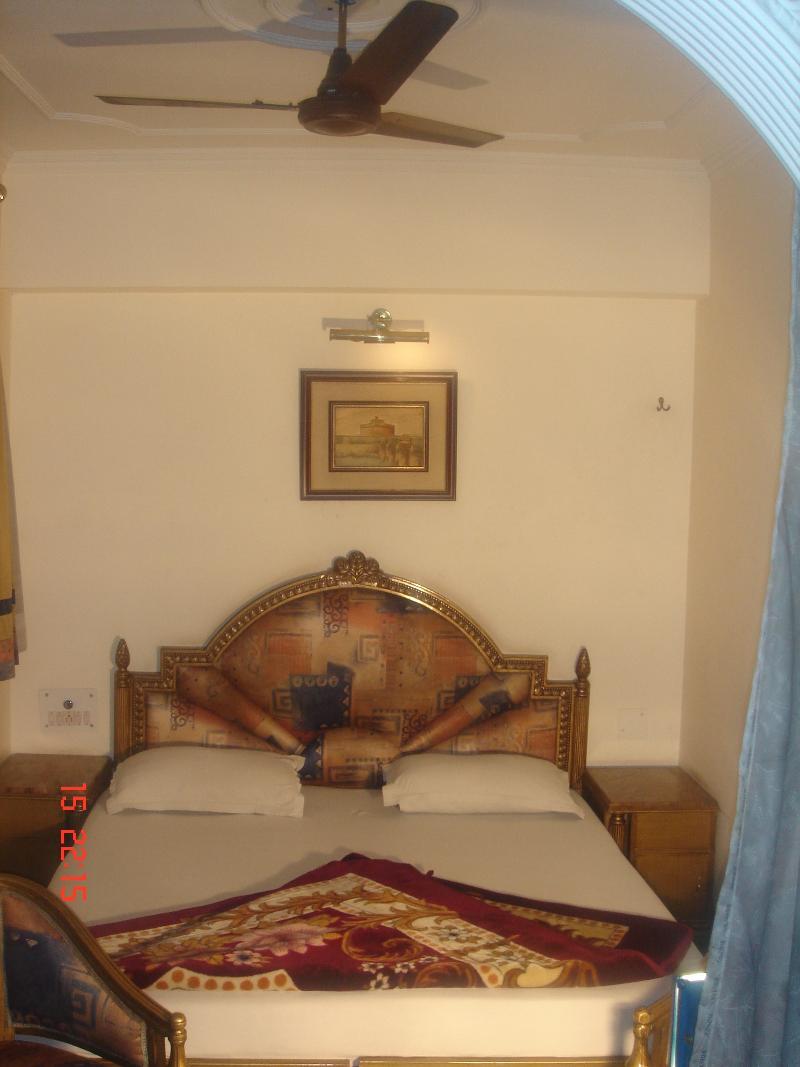 Hotel Sunshine Delhi  Exterior photo